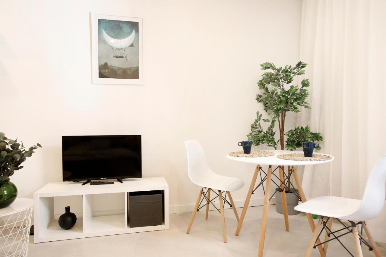 Cozy Studio Perfect For Couples, Cracow Old Town Krakow Bagian luar foto